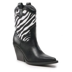 Botki Jenny Fairy. Czarne botki damskie Jenny Fairy, bez obcasa, na słupku, bez zapięcia. Za 239.99 zł.