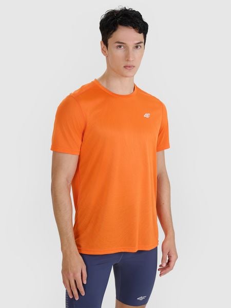 4F Koszulka do biegania regular szybkoschnąca męska - pomarańczowa M. Brązowe t-shirty sportowe męskie 4f, m, z dzianiny, bez ramiączek, do biegania. W wyprzedaży za 79.99 zł.