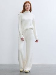 BGN Spodnie w kolorze kremowym rozmiar: 36. Brązowe spodnie materiałowe damskie BGN, bez wzorów, z materiału. Za 143.99 zł.