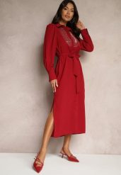 Bordowa Koszulowa Sukienka Ozdobiona Koralikami Cekinami i Paskiem Tidanis. Czerwone sukienki damskie Renee, na co dzień, l, bez wzorów, eleganckie, bez kołnierzyka, bez ramiączek, maxi, koszulowe. W wyprzedaży za 167.99 zł.