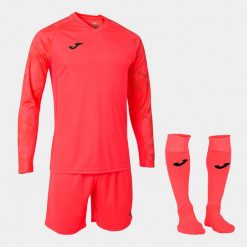 Zestaw do piłki nożnej męski Joma Zamora VII. Brązowe szorty męskie Joma, bez wzorów, z meshu, sportowe. Za 167.37 zł.