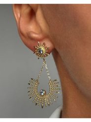 Les Petites Précieuses Pozłacane kolczyki-wkrętki z cyrkoniami rozmiar: onesize. Niebieskie kolczyki damskie Les Petites Précieuses, z cyrkonią, pozłacane. Za 221.88 zł.