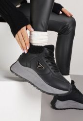 Czarne Sneakersy Śniegowce Vices na Platformie Ozdobione Trójkątną Aplikacją Ficebia. Czarne śniegowce damskie Renee, z jeansu. Za 109.99 zł.