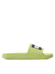 Tommy Jeans Klapki Flag Pool Sld Ess EN0EN02115 Zielony. Zielone klapki damskie Tommy Jeans, bez wzorów, z jeansu, bez obcasa. Za 169.99 zł.