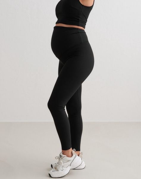 Damskie legginsy ciążowe, krótsze, wysoki stan, squat proof Sense czarne. Czarne legginsy damskie Aim'n, s, bez wzorów, z dzianiny. Za 296.00 zł.
