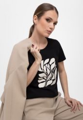 Koszulka z graficznym nadrukiem T-MYKONOS. Czarne t-shirty damskie Volcano, m, bez wzorów, z bawełny, bez ramiączek. Za 84.99 zł.
