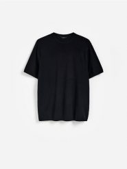Sweter z krótkim rękawem - czarny. Czarne swetry męskie Reserved, l, bez wzorów, z dzianiny, bez kołnierzyka. Za 99.99 zł.