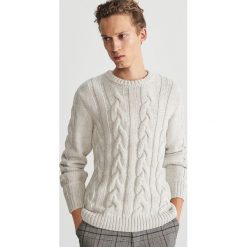 Sweter z warkoczowym splotem - Kremowy. Białe swetry klasyczne damskie Reserved, l, ze splotem, bez kołnierzyka. Za 79.99 zł.