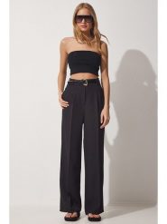 Happiness Istanbul Spodnie w kolorze czarnym rozmiar: 38. Czarne spodnie materiałowe damskie Happiness Istanbul, bez wzorów, z materiału, z podwyższonym stanem. Za 78.99 zł.