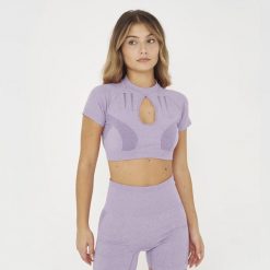 Crop Top do treningu LEXI z krótkim rękawem. Czerwone topy damskie Legea, bez wzorów, bez kołnierzyka. W wyprzedaży za 84.00 zł.