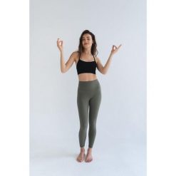 Legginsy do jogi Moonholi Yoggings long z długimi nogawkami. Zielone bielizna termoaktywna damska MOONHOLI, m, bez wzorów. Za 359.00 zł.