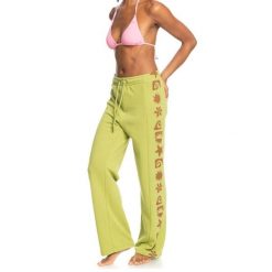 Spodnie turystyczne damskie Roxy Miles Away. Zielone spodnie dresowe damskie Roxy, na lato, bez wzorów, z bawełny. Za 161.70 zł.
