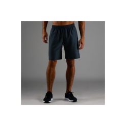 Spodenki fitness kardio FST120 męskie. Szare szorty męskie DOMYOS, l, z materiału, na fitness i siłownię. W wyprzedaży za 19.99 zł.