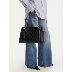 Torebka Nine West. Czarne torebki klasyczne damskie Nine West, bez wzorów, bez dodatków. Za 299.99 zł.