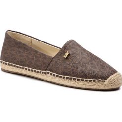 Espadryle MICHAEL MICHAEL KORS - Kendrick Slip On 40R6KNFP1B Brown. Brązowe espadryle damskie MICHAEL Michael Kors, bez wzorów, z materiału, bez obcasa, na płaskiej podeszwie. W wyprzedaży za 299.00 zł.