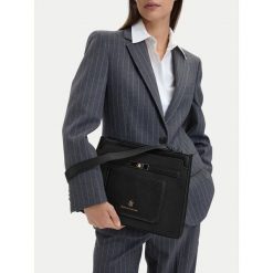 Torebka Beverly Hills Polo Club. Czarne torebki klasyczne damskie Beverly Hills Polo Club, bez wzorów, bez dodatków. Za 199.99 zł.