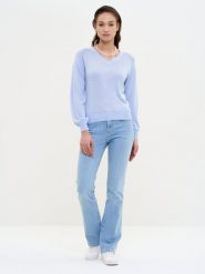 Sweter damski z wiskozy niebieski Simona 400. Niebieskie swetry klasyczne damskie Big Star, l, z jeansu, bez kołnierzyka. W wyprzedaży za 139.99 zł.