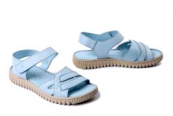 MANITU 910145-55 hellblau, sandały damskie. Niebieskie sandały damskie Manitu, bez wzorów, ze skóry, bez obcasa. Za 284.90 zł.