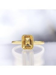 DIAMOND & CO Złoty pierścionek "Classy" z cytrynem rozmiar: 48. Brązowe pierścionki damskie Diamond & Co, z cytrynem, złote. Za 911.09 zł.