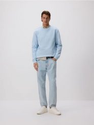 Gładka bluza z bawełną - jasnoniebieski. Niebieskie bluzy bez kaptura męskie Reserved, l, z bawełny. Za 109.99 zł.