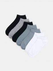 Bawełniane skarpetki 7 pack - wielobarwny. Skarpetki męskie Sinsay, bez wzorów, z bawełny. Za 19.99 zł.