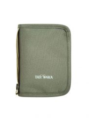 Portfel Tatonka Travel Zip M RFID B - olive. Zielone portfele damskie Tatonka, bez wzorów, z materiału. Za 95.69 zł.