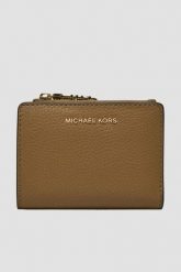 MICHAEL KORS Brązowy portfel skórzany. Brązowe portfele damskie Michael Kors, bez wzorów, ze skóry. Za 699.99 zł.