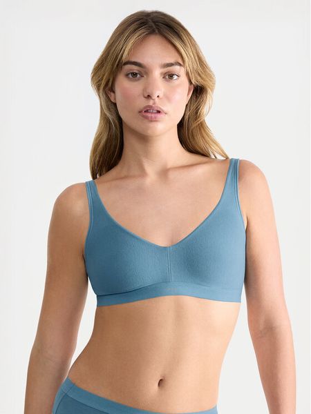 Sloggi Biustonosz bezfiszbinowy Ever Ease 10219673 Niebieski. Niebieskie biustonosze Sloggi, bez wzorów, z bawełny. Za 79.99 zł.