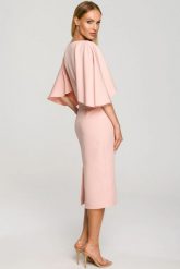 Sukienka ołówkowa z szerokimi rękawami pudrowa z pelerynką. Sukienki damskie Sukienki.shop, na komunię, xl, bez wzorów, wizytowe, bez kołnierzyka, bez ramiączek, ołówkowe. Za 309.00 zł.