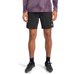 Szorty treningowe dla Mężczyzn OMNI TRAINING 17" Czarny. Czarne szorty męskie Quiksilver, z elastanu, bez kołnierzyka. W wyprzedaży za 280.00 zł.