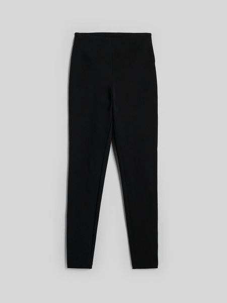 4F Legginsy dzianinowe damskie - czarne XS. Czarne legginsy damskie 4f, s, bez wzorów, z bawełny. Za 129.99 zł.