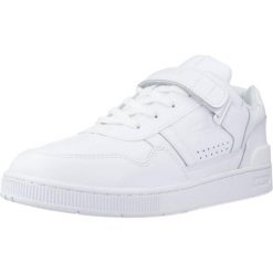 Tenisówki Lacoste Model T-clip Vlc 223 1 Sma Kolor Biały. Białe trampki i tenisówki męskie Lacoste, bez wzorów, ze skóry, bez zapięcia. Za 455.20 zł.