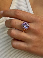 Les Petites Précieuses Pozłacany pierścionek z ametystem i granatem rozmiar: 54. Różowe pierścionki damskie Les Petites Précieuses, z ametystem, pozłacane. Za 332.24 zł.