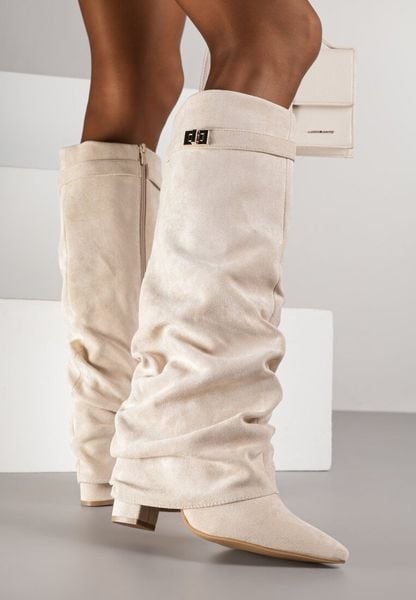 Beżowe Kozaki na Słupku z Marszczoną Cholewką Imitującą Nogawkę Rittia. Brązowe kozaki damskie Born2be, z jeansu, bez obcasa, na obcasie. Za 169.99 zł.