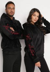 Czarna Bluza z Polarowym Wykończeniem z Haftem na Rękawach Marianesa. Czarne bluzy z kapturem męskie Born2be, l, z bawełny. Za 84.99 zł.