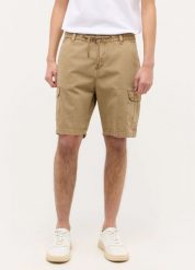 MĘSKIE SPODNIE MATERIAŁOWE MUSTANG Chicago Shorts Z Lemon Pepper 1015720 3375. Szorty męskie Mustang, bez wzorów, z materiału. Za 149.99 zł.