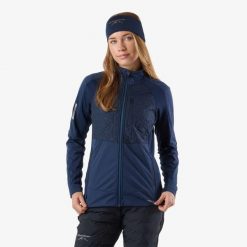 Kurtka do narciarstwa biegowego kobieca Swedemount Core X.C Jacket wodoodporna. Niebieskie kurtki damskie SWEDEMOUNT, bez wzorów, z tkaniny, bez kaptura, na fitness i siłownię. Za 399.99 zł.
