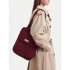 Torba Hunter. Czerwone torebki klasyczne damskie Hunter, bez wzorów, bez dodatków. Za 179.99 zł.