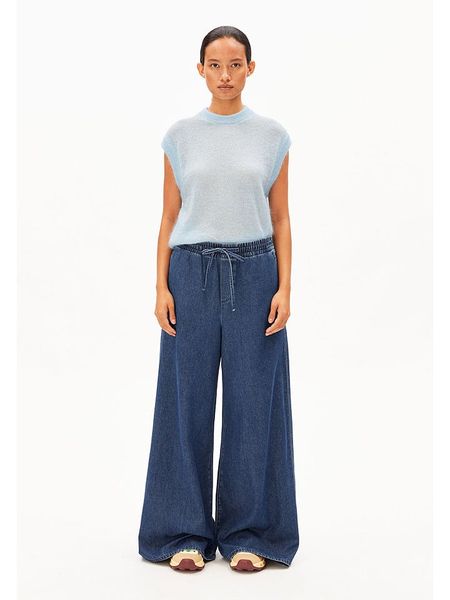 Armedangels Dżinsy ''Kelaani'' - Comfort fit - w kolorze niebieskim rozmiar: L. Niebieskie jeansy damskie ARMEDANGELS. Za 289.95 zł.