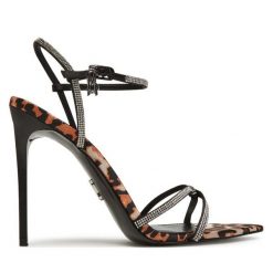 Sandały Steve Madden. Brązowe sandały damskie Steve Madden, bez wzorów, bez obcasa, na szpilce. Za 359.99 zł.