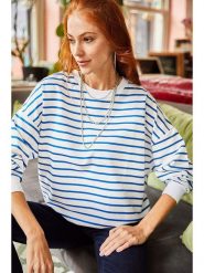 Olalook Bluza w kolorze białym rozmiar: S. Białe bluzy bez kaptura damskie Olalook, s. Za 61.46 zł.