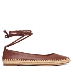 Espadryle Max Mara. Brązowe espadryle damskie Max Mara, bez wzorów, bez obcasa. Za 1,664.99 zł.