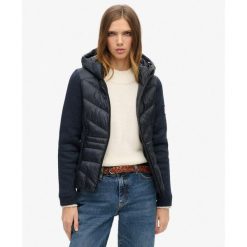 Kurtka hybrydowa z kapturem Storm Knit od SUPERDRY. Niebieskie kurtki damskie Superdry., bez wzorów, z kapturem. W wyprzedaży za 368.50 zł.