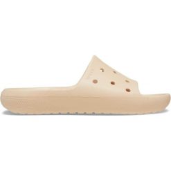 Klapki plażowe dla dorosłych Crocs Classic Slide V2. Brązowe klapki damskie Crocs, bez wzorów, bez obcasa. Za 165.55 zł.