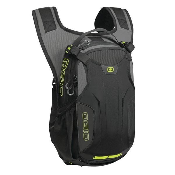 Torba hydracyjna motocyklowa Ogio Baja 2L. Czarne torebki klasyczne damskie Ogio, bez wzorów, z materiału, duże, bez dodatków. Za 697.50 zł.
