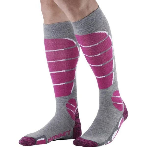 Skarpetki Monnet Ski Extra Light. Czerwone skarpetki damskie MONNET, bez wzorów. Za 249.00 zł.