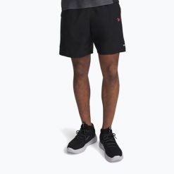 Spodenki treningowe męskie Under Armour Tech Utility. Czarne szorty sportowe męskie Under Armour, m, na fitness i siłownię. Za 179.99 zł.
