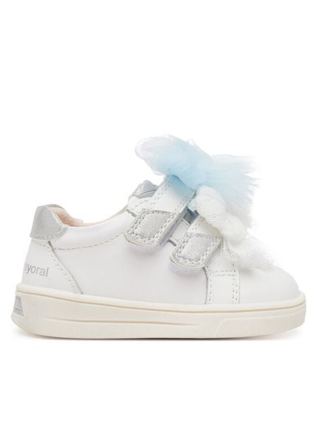 Mayoral Sneakersy 41618 Biały. Białe buty sportowe dziewczęce Mayoral, bez wzorów, ze skóry, bez zapięcia. Za 129.99 zł.