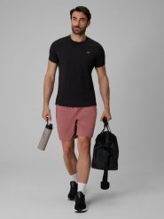 4F Spodenki treningowe szybkoschnące męskie - koralowe XL. Pomarańczowe szorty męskie 4f, z materiału, bez kołnierzyka. Za 149.99 zł.