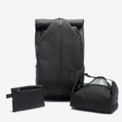 Plecak Newfeel Activ Mblty Brooklyn 27 l + lunch box. Brązowe plecaki damskie NEWFEEL, bez wzorów, z tkaniny. W wyprzedaży za 289.99 zł.